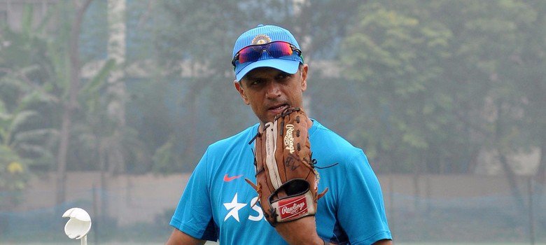 ദ്രാ​വി​ഡി​നെ ഇ​ടം​കൈ​യ​നാ​ക്കി ​െഎ.​സി.​സി ഹാ​ൾ​ഒാ​ഫ്​ ഫെ​യിം